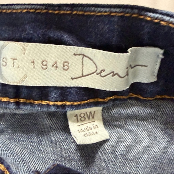 Classic Blue Denim Mini Skirt - Picture 10 of 11